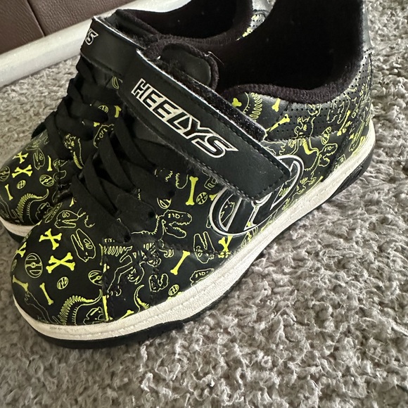 Heels kid sneakers size 2. Just used twice! - Picture 3 of 4